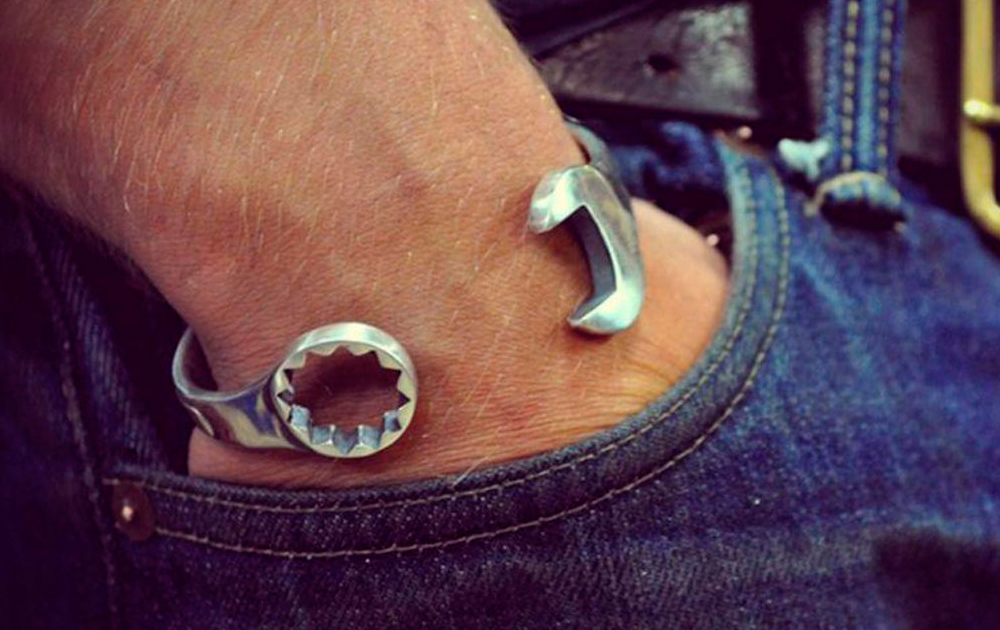5 причин для мужчин носить браслет