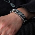 Браслет из ювелирной стали в виде цепочки и плашки с крестом
