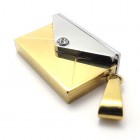 Кулон в виде золотого конверта с письмом внутри